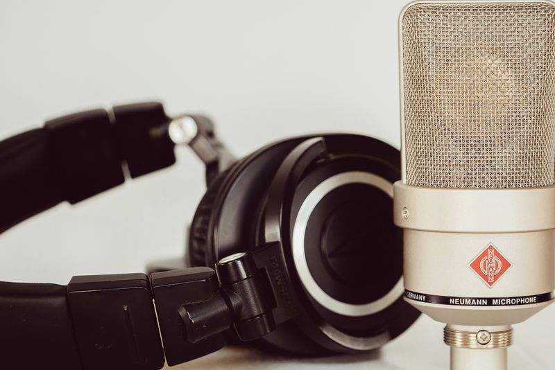 Innspilling av podkast i profesjonelt studio